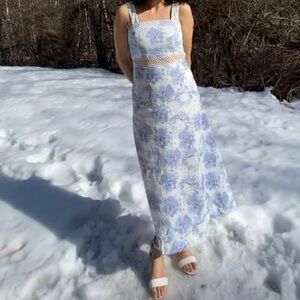 Lulu's Blue Floral Midi Dress